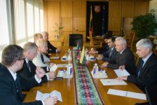 Министр обороны Азербайджана встретился с председателем Сейма и премьер-министром Литвы (ФОТО)